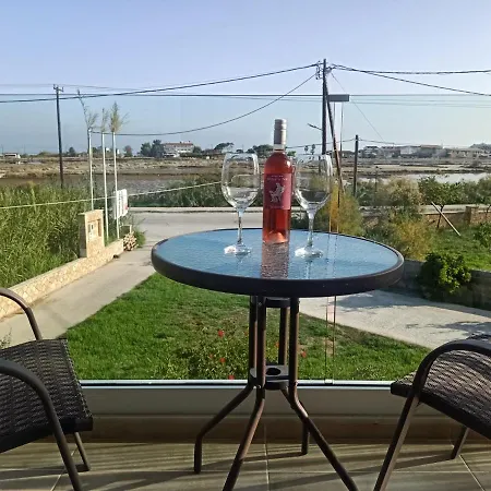 Apartamento Almiriki & *