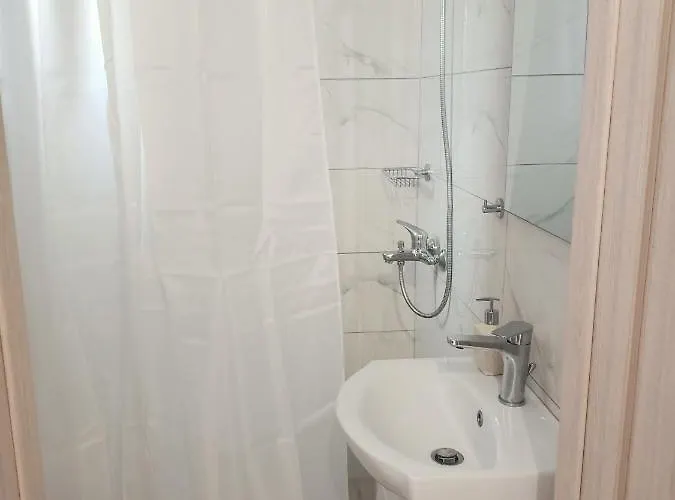 Almiriki & Apartamento