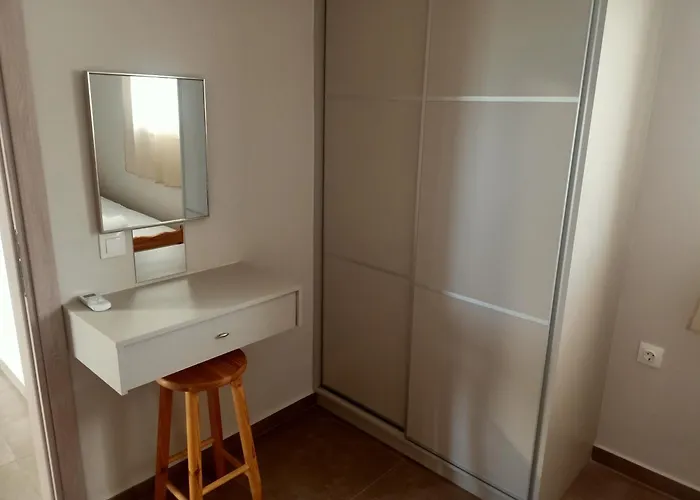 Apartamento Almiriki & *